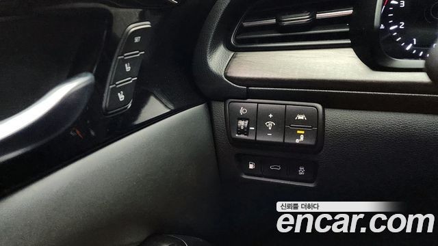 Kia K7 2020 — photo 17