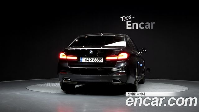 BMW 5-Series 2017 — photo 4