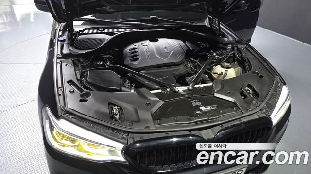 BMW 5-Series 2017 — photo 6