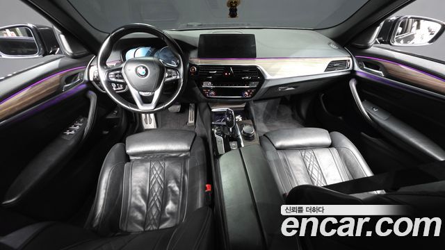BMW 5-Series 2017 — photo 7