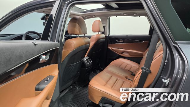Kia Sorento 2018 — photo 12