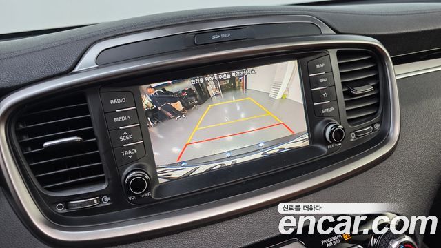 Kia Sorento 2018 — photo 16