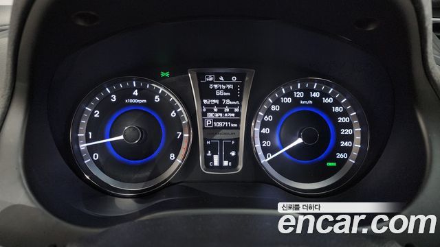 Hyundai Grandeur 2015 — photo 8