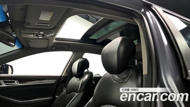 Hyundai Genesis 2015 — photo 17