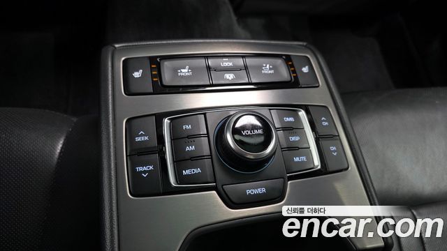 Hyundai Genesis 2015 — photo 18