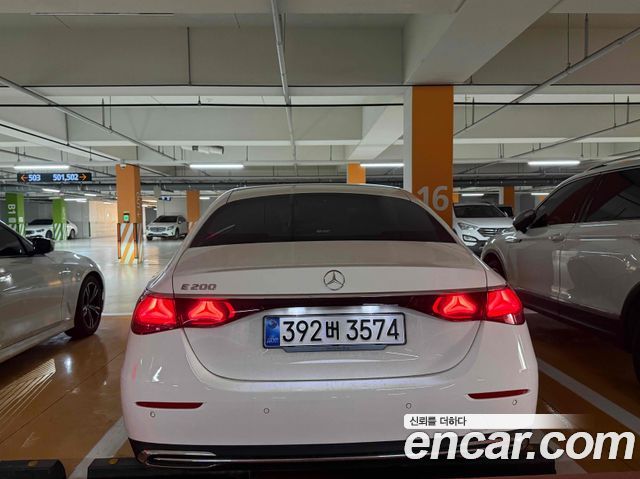 Mercedes-Benz E-Class 2026 — photo 4
