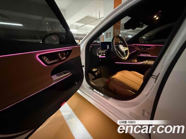 Mercedes-Benz E-Class 2026 — photo 8