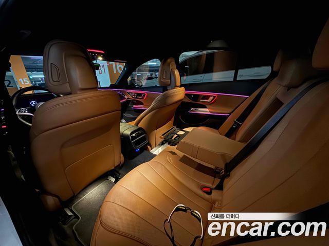 Mercedes-Benz E-Class 2026 — photo 9