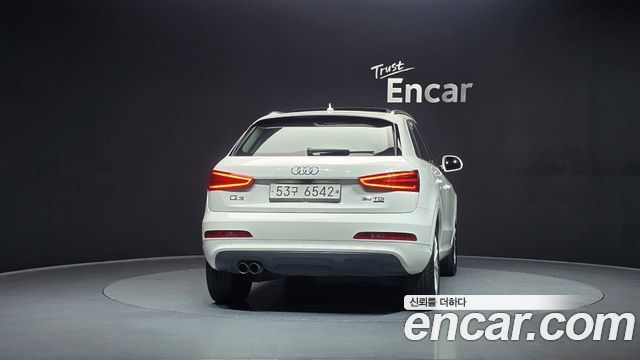 Audi Q3 2015 — photo 4