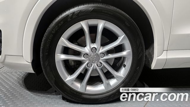Audi Q3 2015 — photo 5