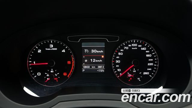 Audi Q3 2015 — photo 8