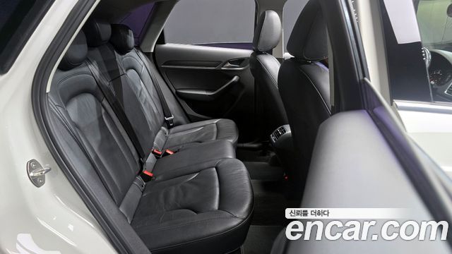 Audi Q3 2015 — photo 12