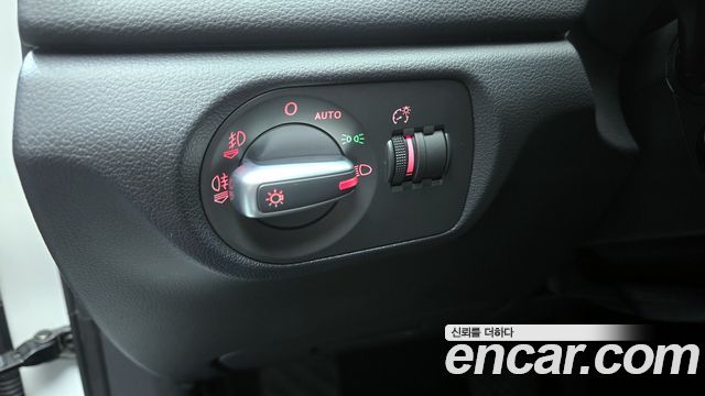 Audi Q3 2015 — photo 13