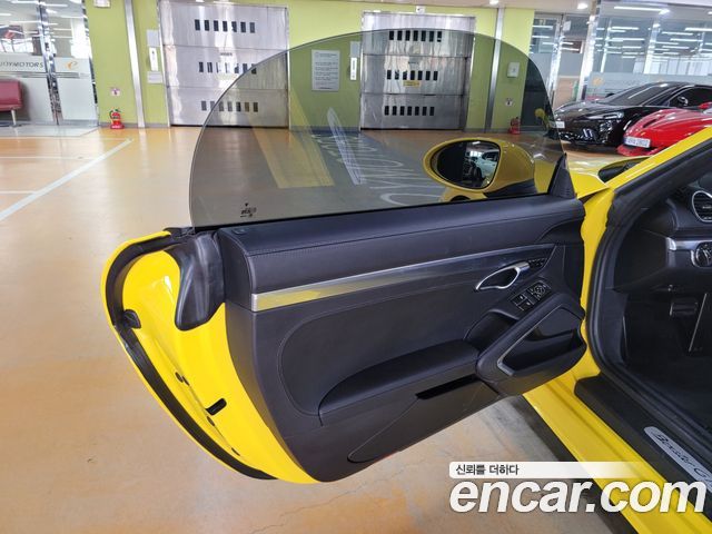 Porsche 718 2022 — photo 9