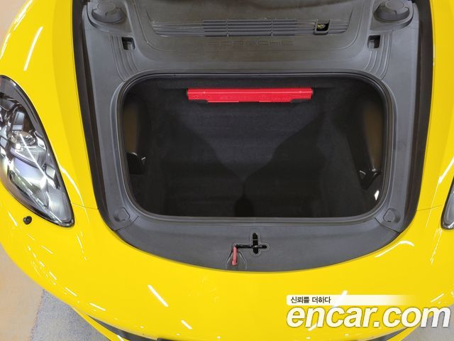 Porsche 718 2022 — photo 18