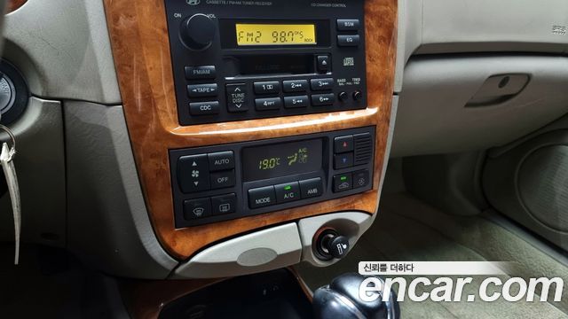 Hyundai Sonata 2004 — photo 17