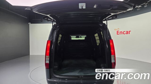 Hyundai Staria 2025 — photo 20