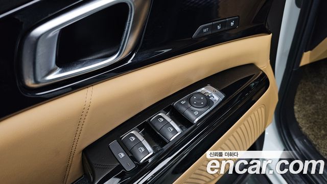 Kia Canival 2021 — photo 12