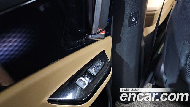 Kia Canival 2021 — photo 18