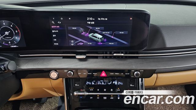 Kia Canival 2021 — photo 19
