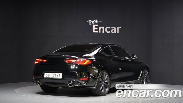 Infiniti Q60 2018 — photo 2