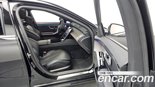 Mercedes-Benz S-Class 2021 — photo 11