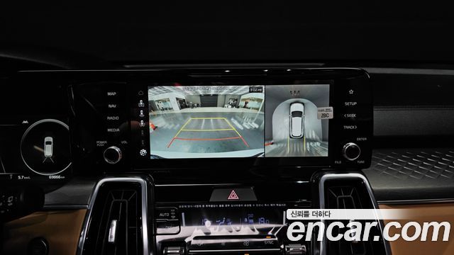 Kia Sorento 2023 — photo 16
