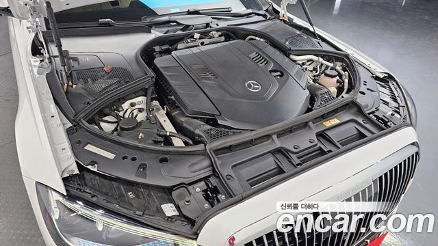 Mercedes-Benz S-Class 2024 — photo 6