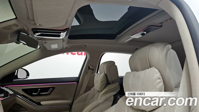 Mercedes-Benz S-Class 2024 — photo 19