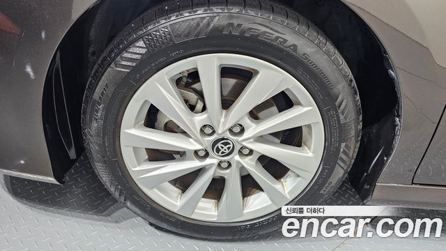 Toyota Camry 2022 — photo 5