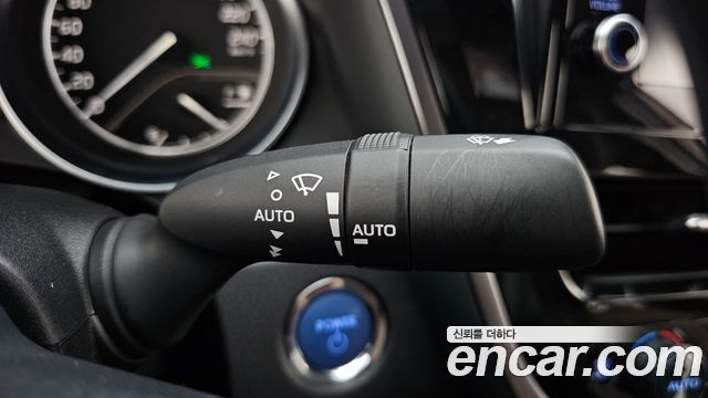 Toyota Camry 2022 — photo 18