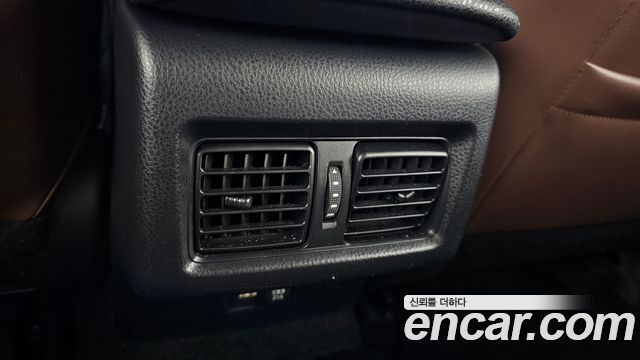 Toyota Camry 2022 — photo 19