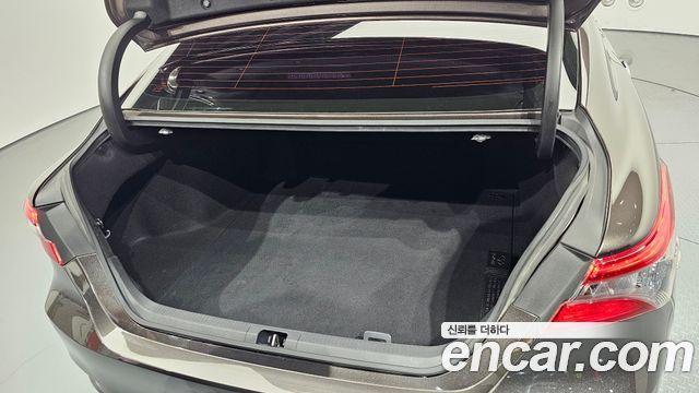 Toyota Camry 2022 — photo 20