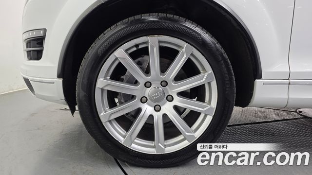 Audi Q7 2015 — photo 5
