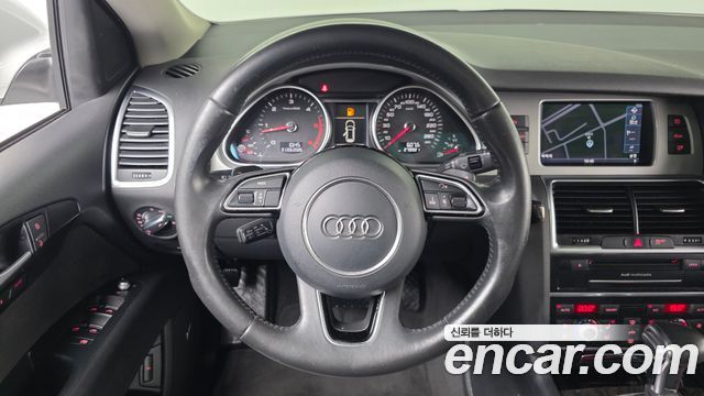 Audi Q7 2015 — photo 13
