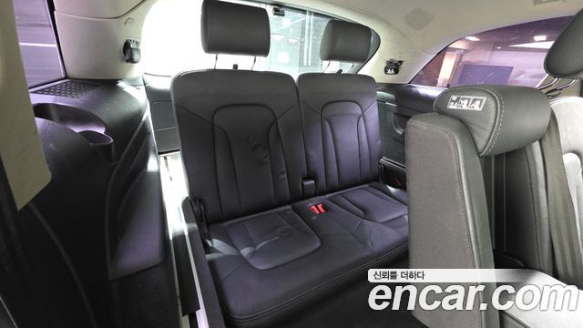 Audi Q7 2015 — photo 18