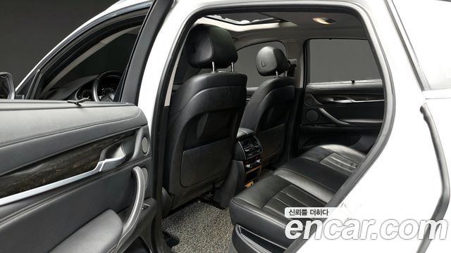 BMW X6 2018 — photo 12
