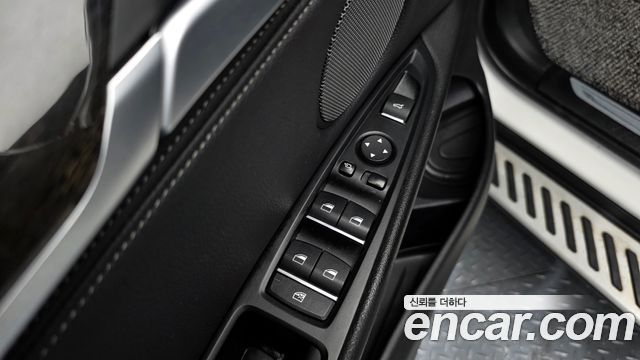BMW X6 2018 — photo 18
