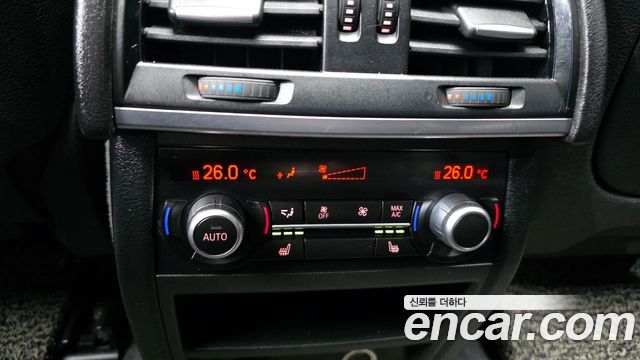 BMW X6 2018 — photo 20