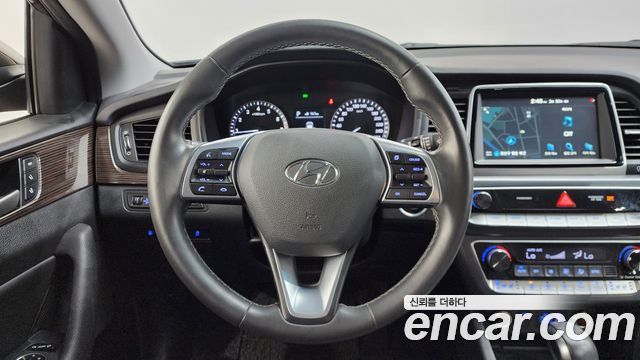 Hyundai Sonata 2018 — photo 13