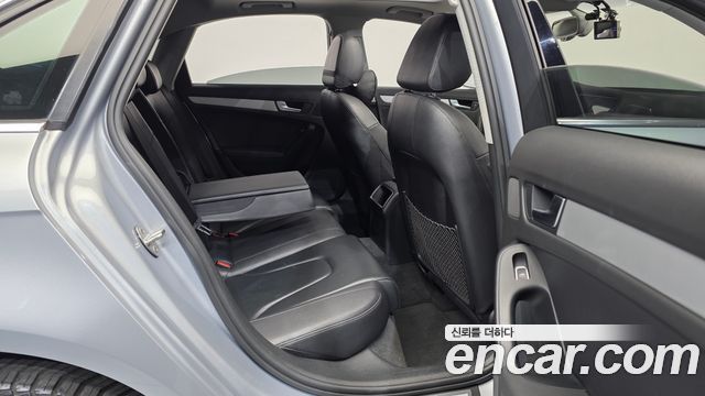 Audi A4 2015 — photo 12