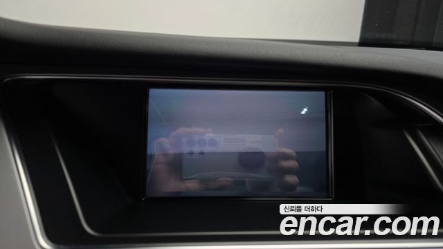 Audi A4 2015 — photo 16