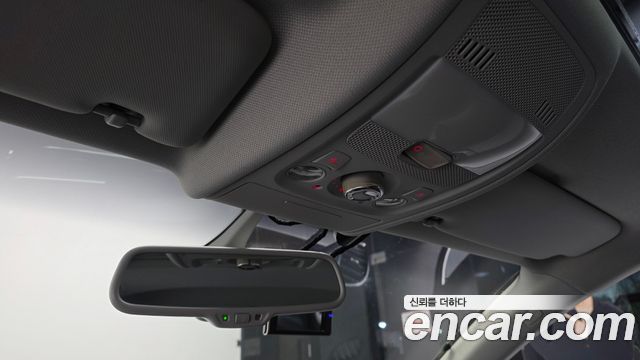 Audi A4 2015 — photo 18