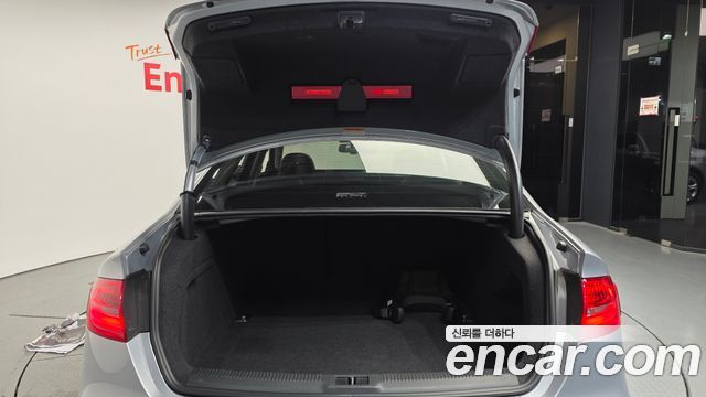 Audi A4 2015 — photo 20
