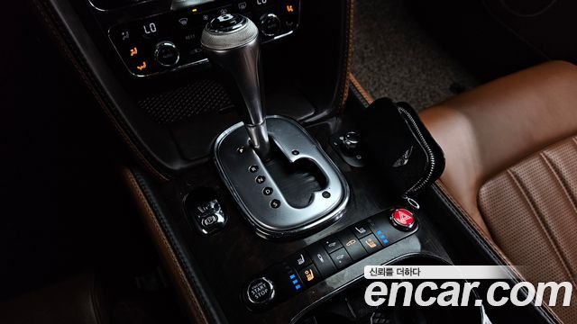 Bentley Continental 2015 — photo 9