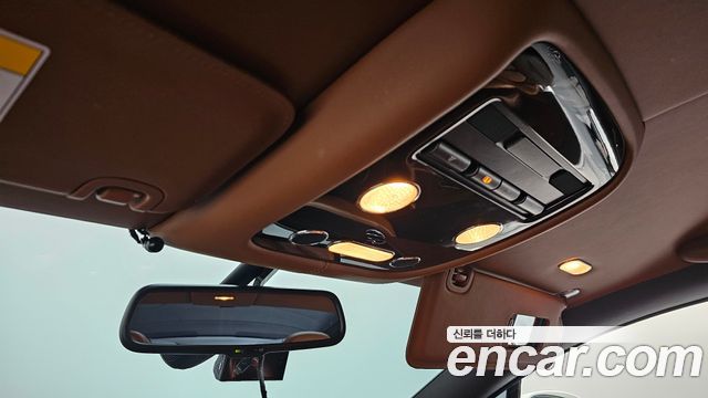 Bentley Continental 2015 — photo 19