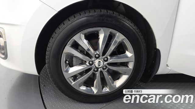 Kia Canival 2017 — photo 5