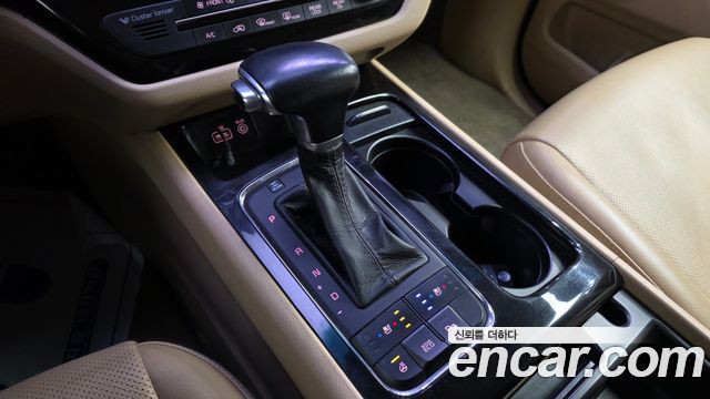 Kia Canival 2017 — photo 9