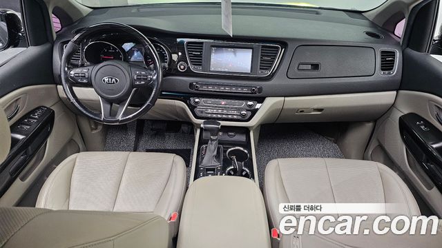 Kia Canival 2019 — photo 7