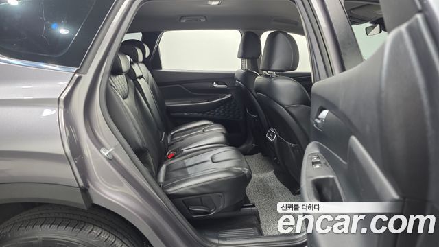Hyundai Santafe 2021 — photo 17